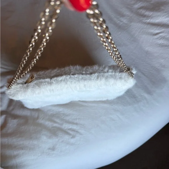 A New Day Elegant White Faux Fur Shoulder Bag - Picture 2 of 6